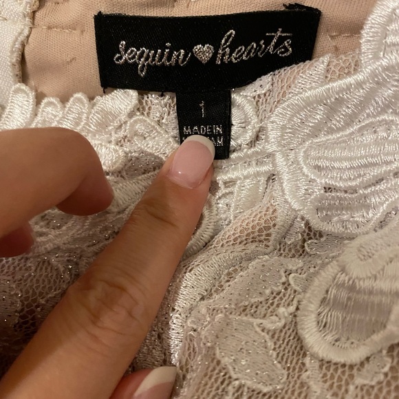 White Lace Two-Piece Set Size 1 Wedding Bride - Picture 8 of 10